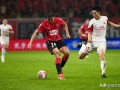 雷速官网-双方斗志昂扬，备受关注的中超赛场