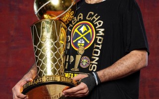 雷速官网-NBA总决赛即将举行！两支豪强角逐冠军殊荣